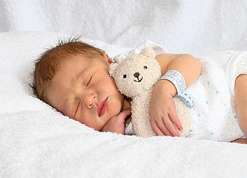 Babygalerie Eifelklinik – Baby Lewis