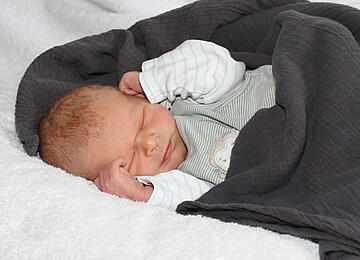 Babygalerie Eifelklinik – Baby Theo