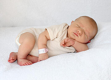 Babygalerie Eifelklinik – Baby Luna