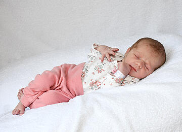 Babygalerie Eifelklinik – Baby Mina